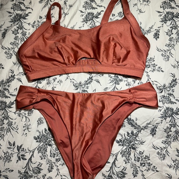 Hunkemoller swimsuit XL - Picture 2 of 5